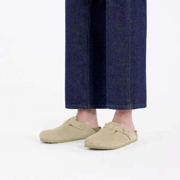 BIRKENSTOCK BOSTON - TOE-IN MULE - KHAKI SUEDE