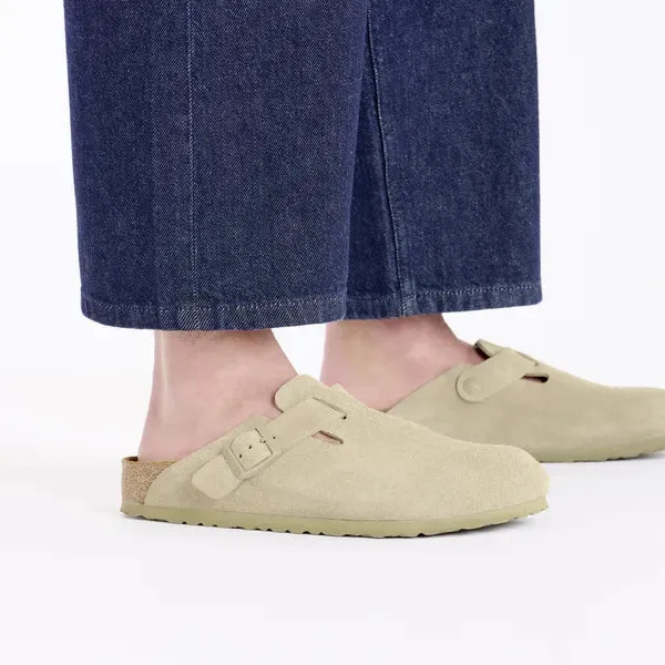 BIRKENSTOCK BOSTON - TOE-IN MULE - KHAKI SUEDE