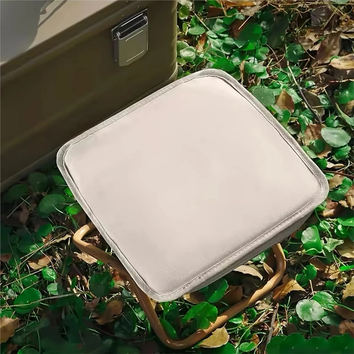 Compact Square Iron Folding Stool - Adjustable Zipper, Portable, Lightweight, and Durable for Outdoor Camping, Fishing, and Back(B)