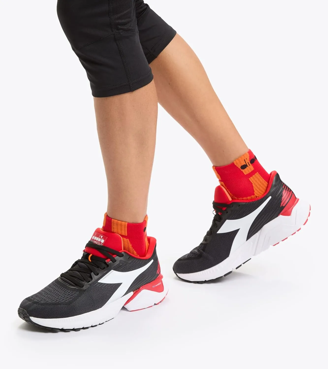 Diadora Men's Mythos Blushield Vigore
