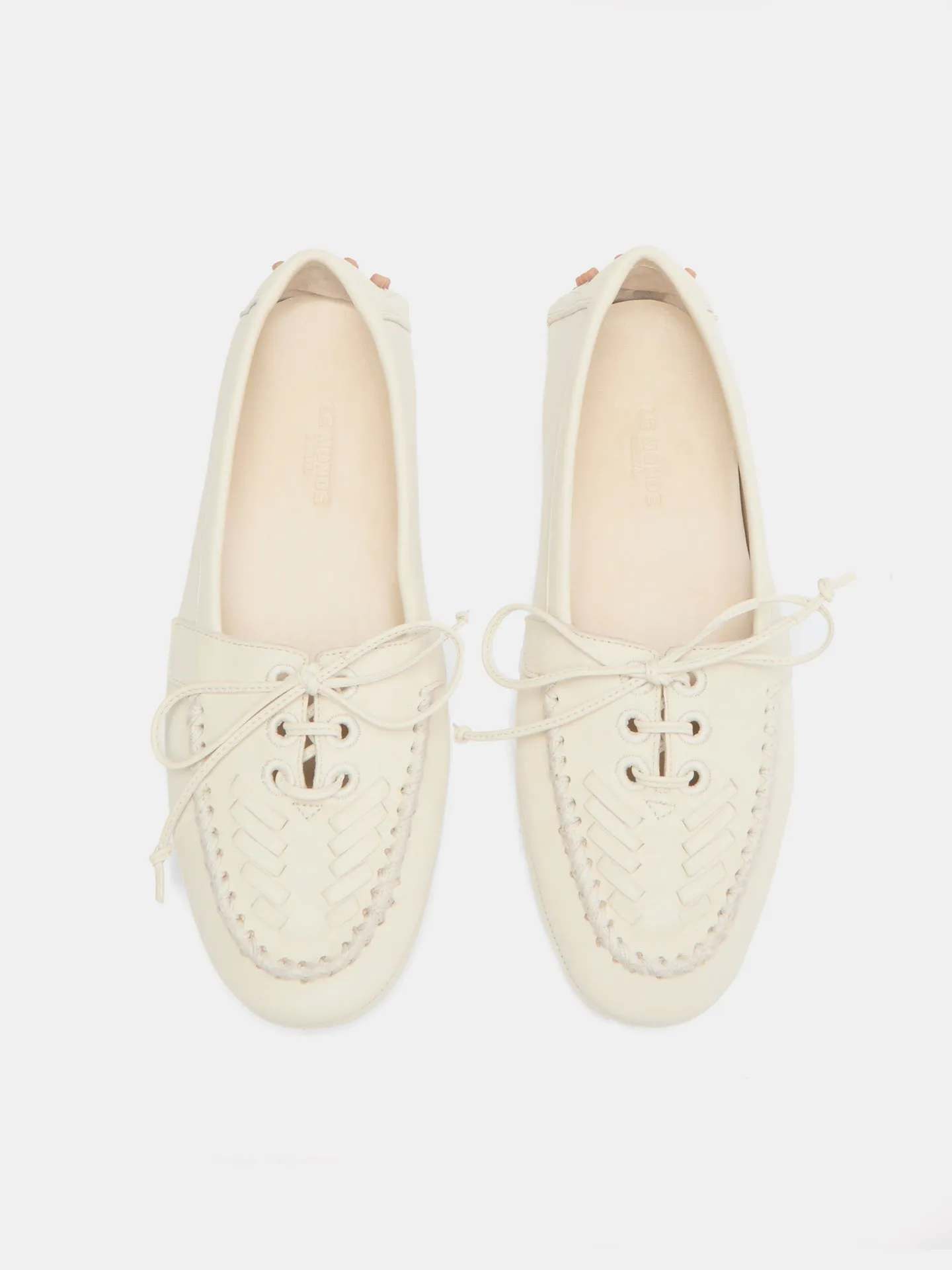 Driver Moccasin / Ecru Leather Embroidered