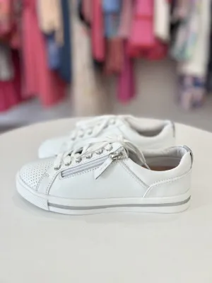 KIKI TRAINER || WHITE