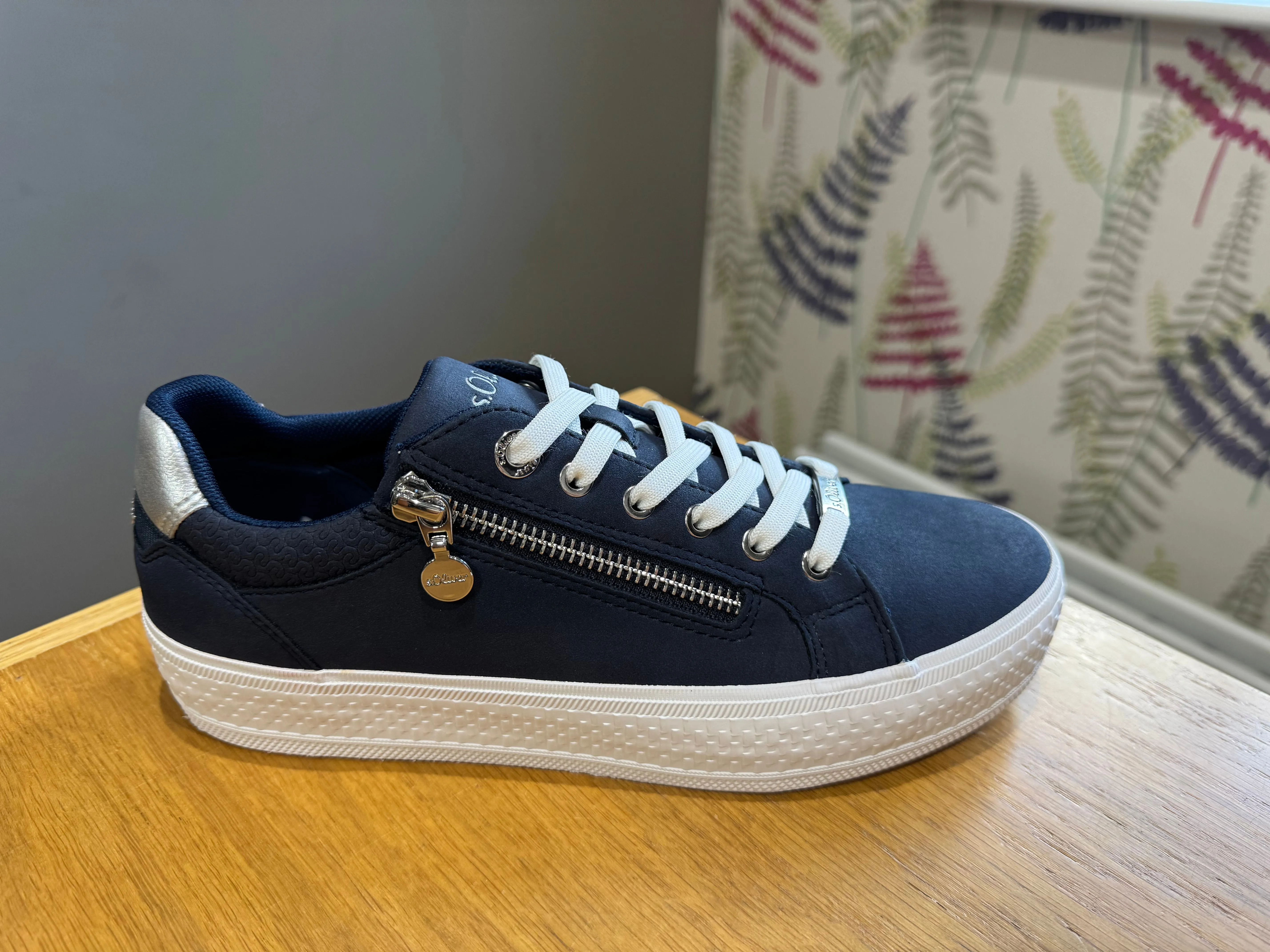 S. Oliver Navy Zip Trainer