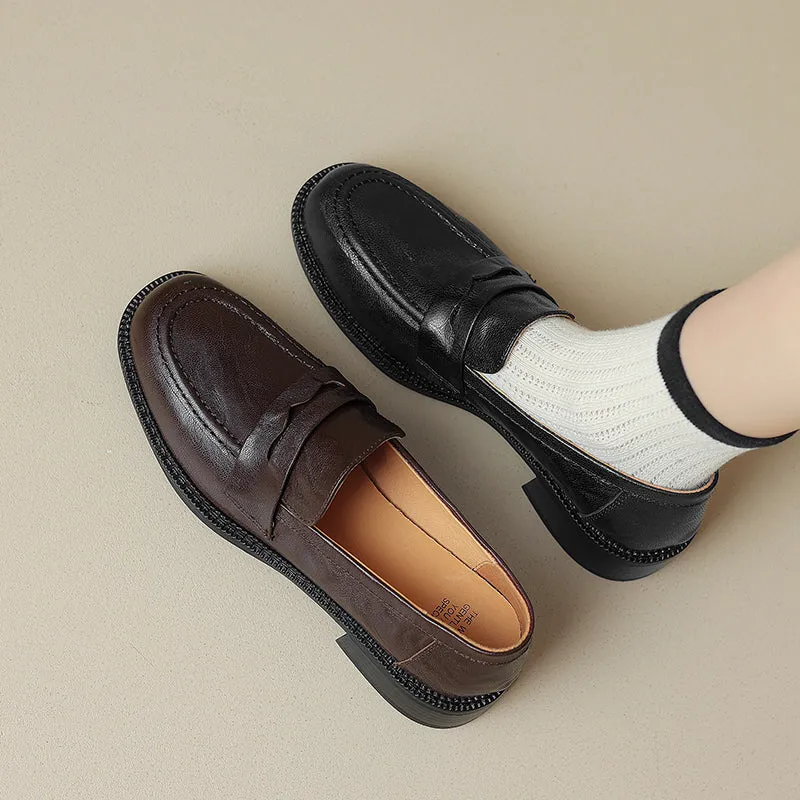 Women's Leather Round Toe Preppy Style Classic Low Heeled Loafers