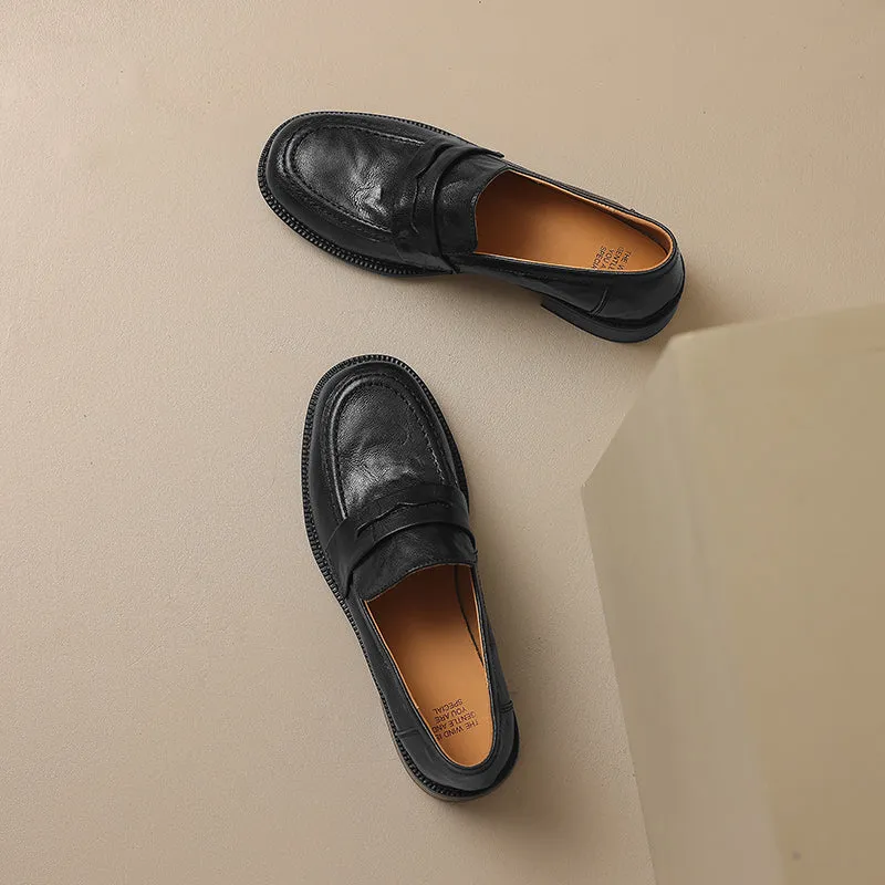 Women's Leather Round Toe Preppy Style Classic Low Heeled Loafers